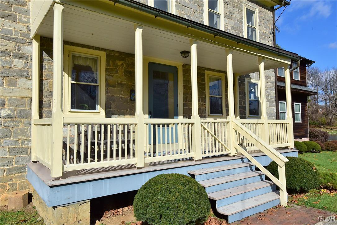 652 Mickley Road Whitehall, PA 18052 - Photo 3 of 28 Gallery Image 3