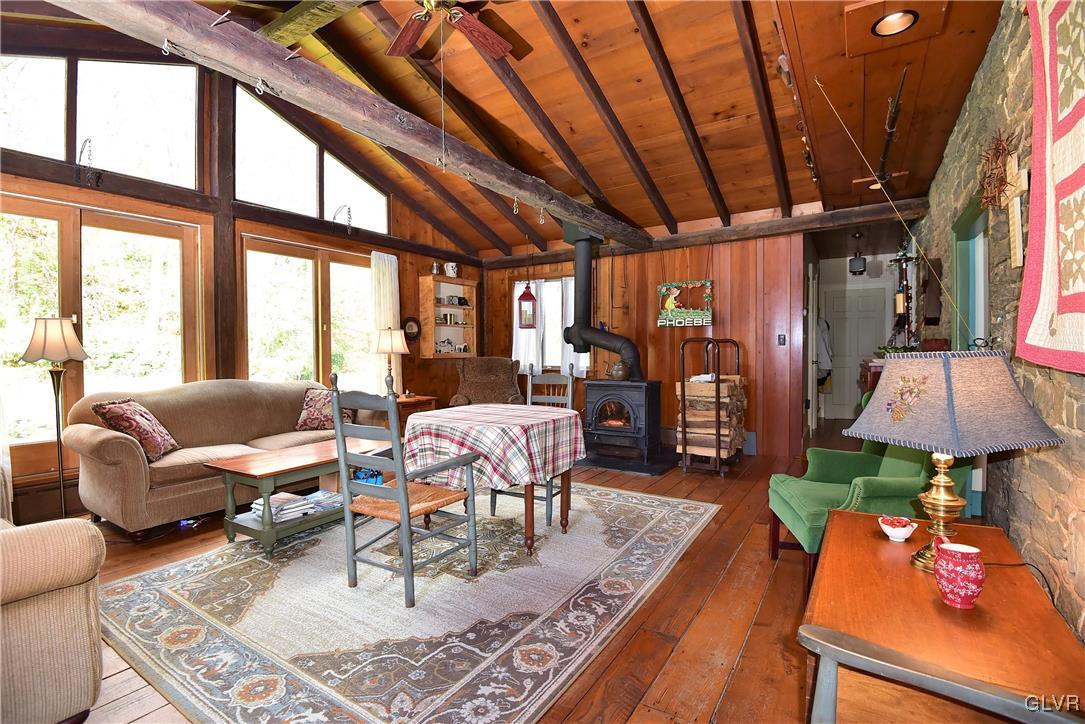 652 Mickley Road Whitehall, PA 18052 - Photo 4 of 28 Gallery Image 4
