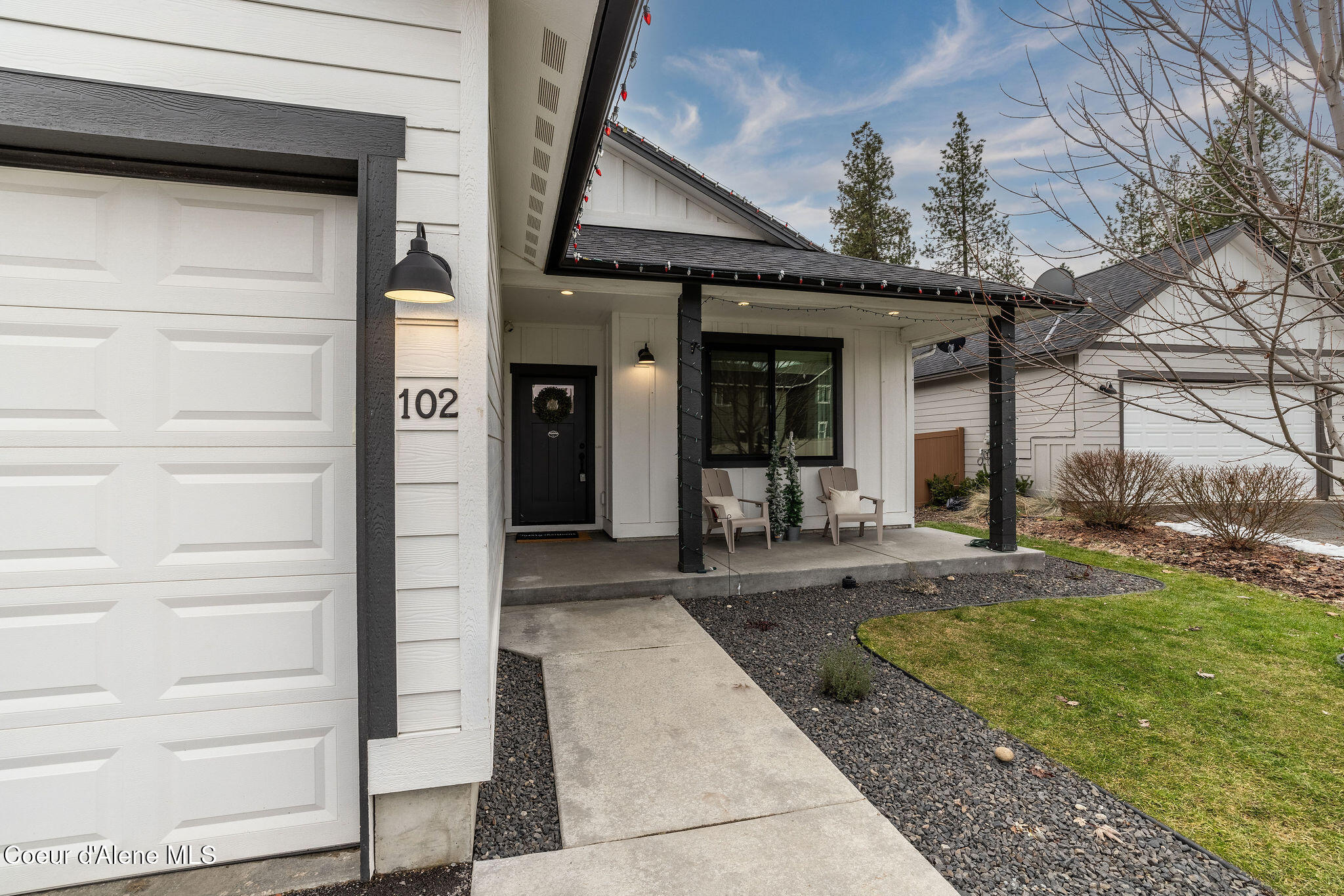 102 Rimrock Court Priest River, ID 83856 - Photo 8 of 35 Walkway