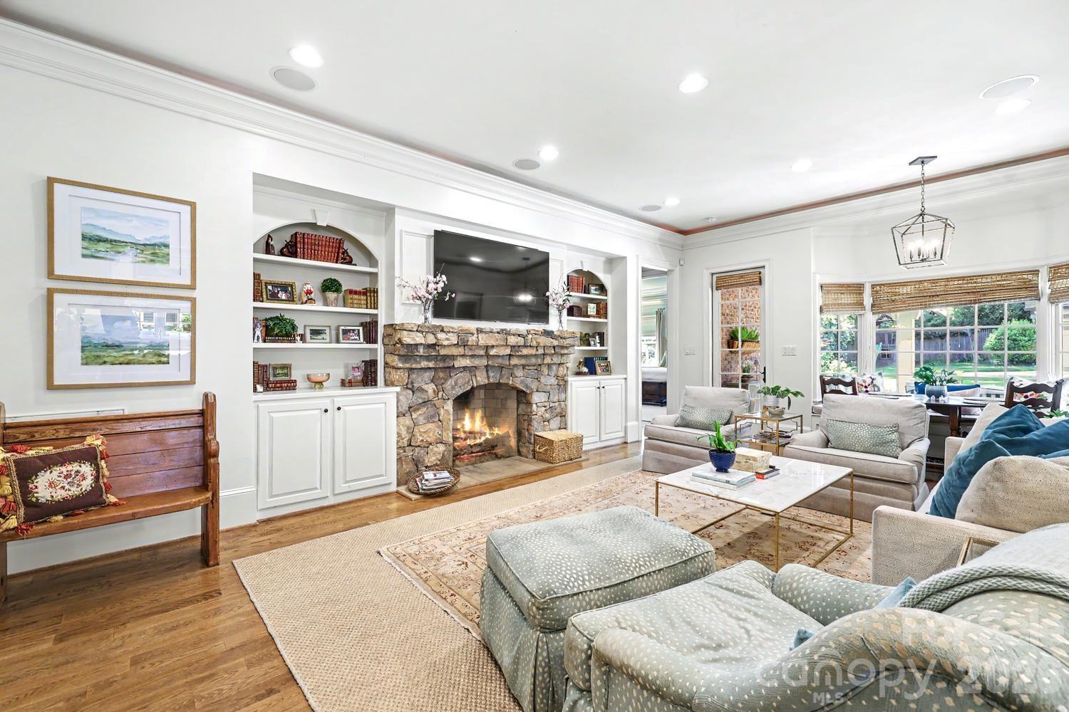 2744 Normandy Road Charlotte, NC 28209 - Photo 9 of 36