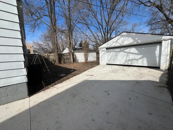 $165,500 | 19977 Elkhart Street, Harper Woods, MI 48225