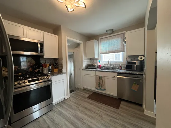 $165,500 | 19977 Elkhart Street, Harper Woods, MI 48225