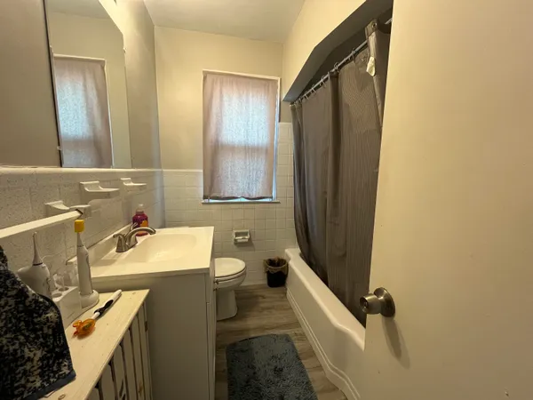 $165,500 | 19977 Elkhart Street, Harper Woods, MI 48225