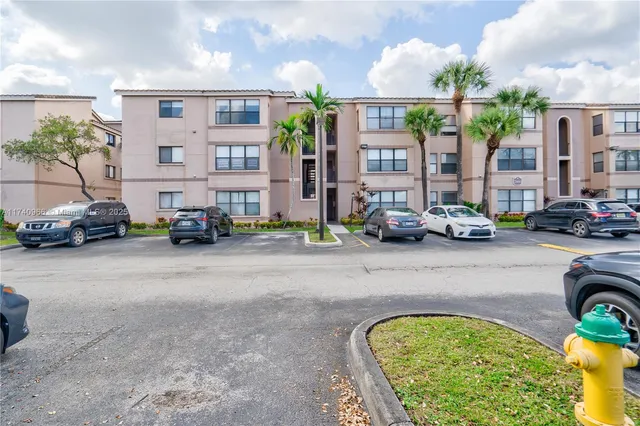 $250,000 | 2866 South University Drive, Unit 5307, Davie, FL 33328
