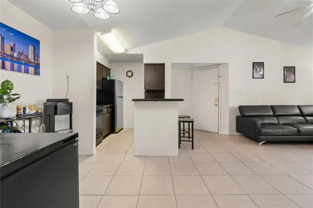 $250,000 | 2866 South University Drive, Unit 5307, Davie, FL 33328