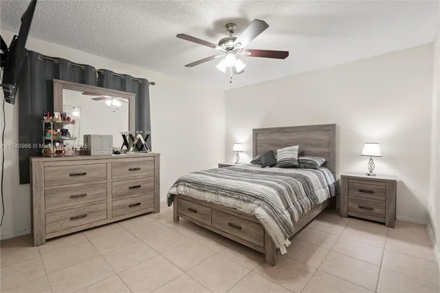 $250,000 | 2866 South University Drive, Unit 5307, Davie, FL 33328