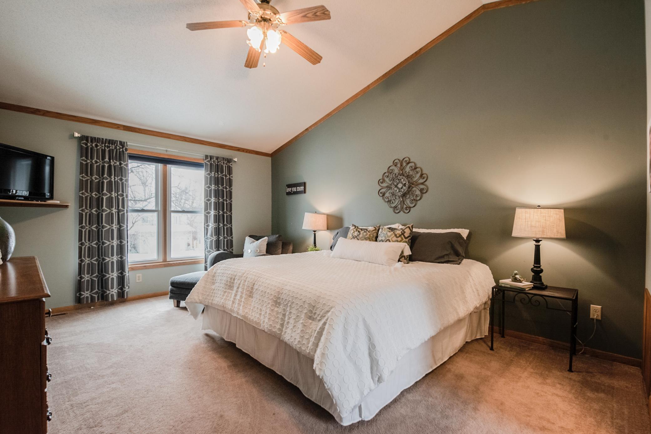 1007 Boston Hill Road Eagan, MN 55123 - Photo 14 of 36 Gallery Image 14