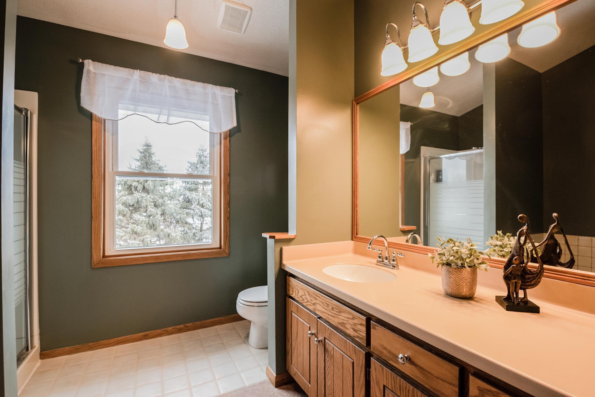 1007 Boston Hill Road Eagan, MN 55123 - Photo 17 of 36 Gallery Image 17