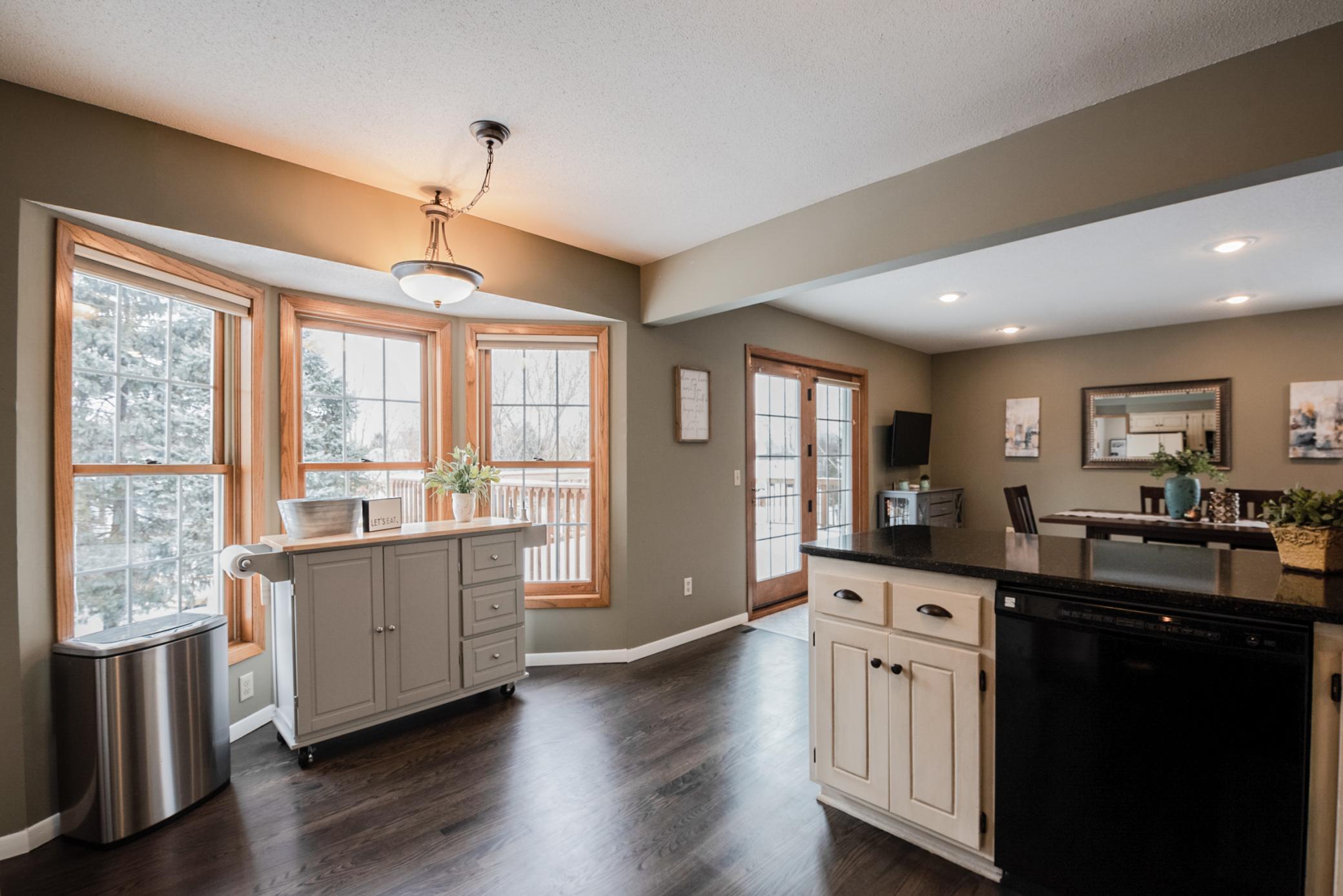 1007 Boston Hill Road Eagan, MN 55123 - Photo 5 of 36 Gallery Image 5