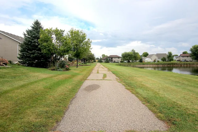 $295,000 | 316 20th Street West, Glencoe, MN 55336