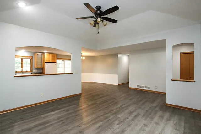 $295,000 | 316 20th Street West, Glencoe, MN 55336