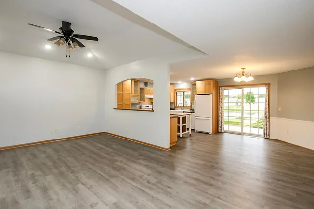 $295,000 | 316 20th Street West, Glencoe, MN 55336