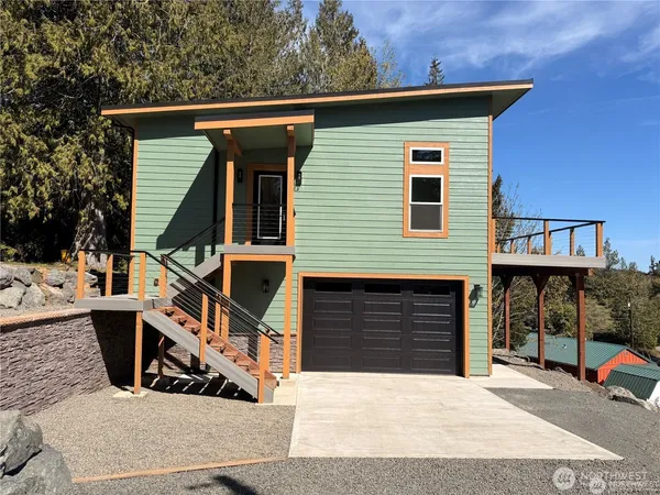 $370,000 | 207 West Montana Avenue, Roslyn, WA 98941