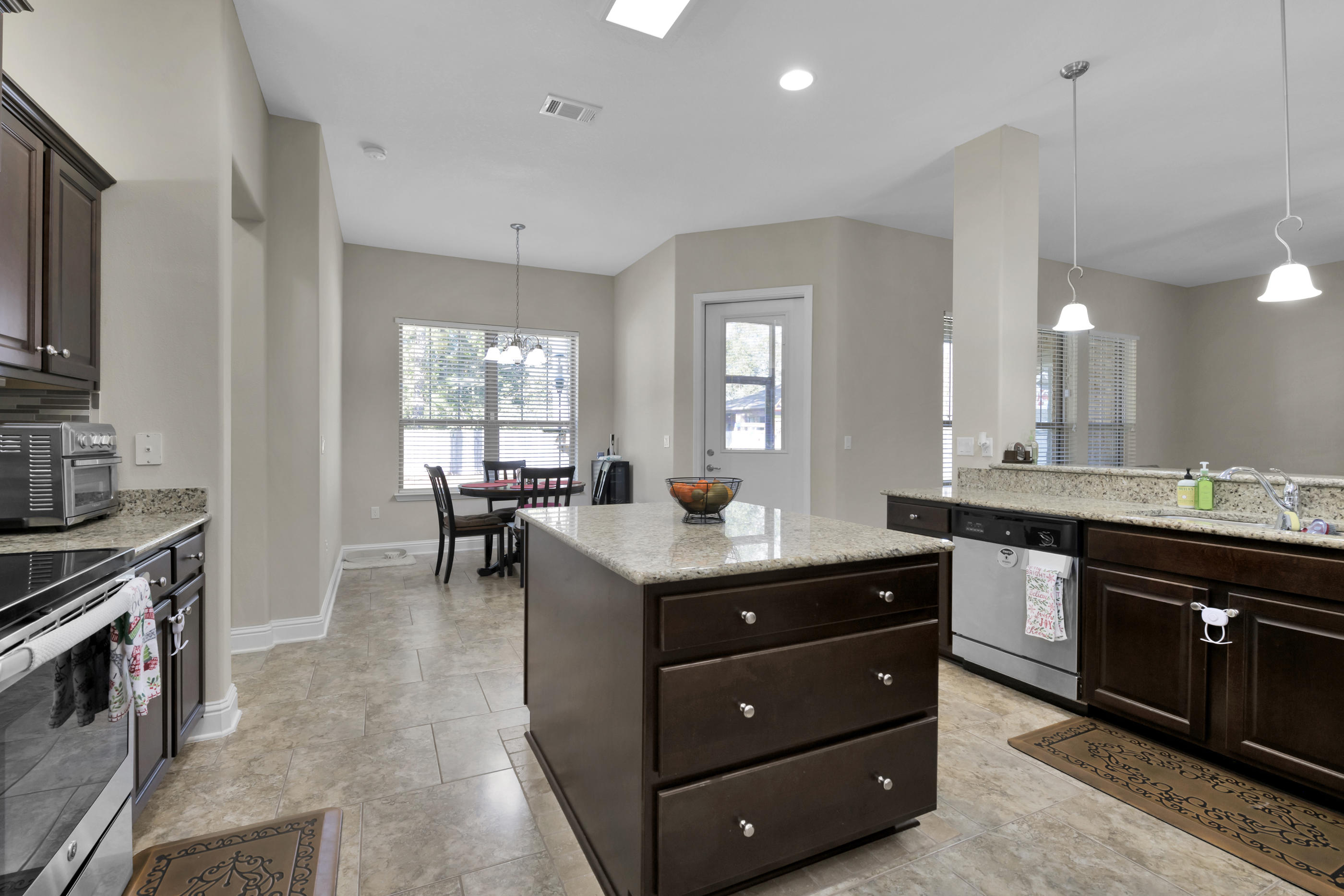 5949 Wind Trace Road Crestview, FL 32536 - Photo 11 of 32 Gallery Image 11
