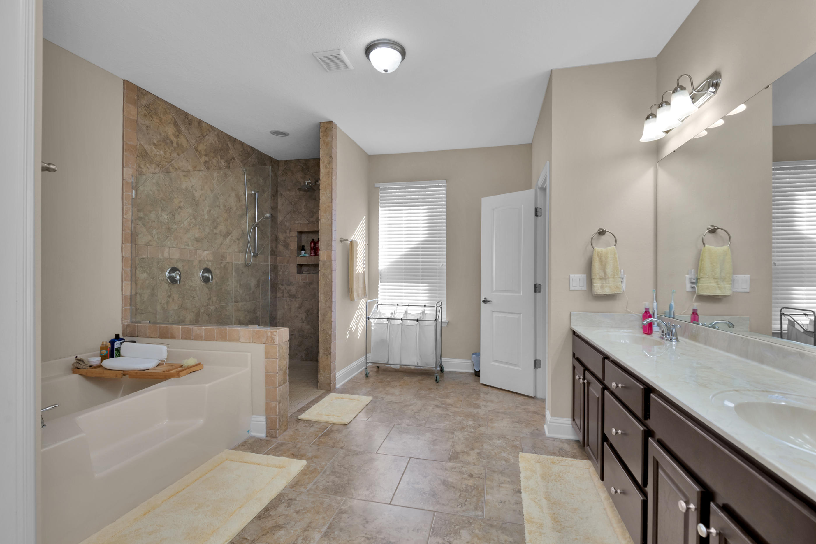5949 Wind Trace Road Crestview, FL 32536 - Photo 18 of 32 Gallery Image 18