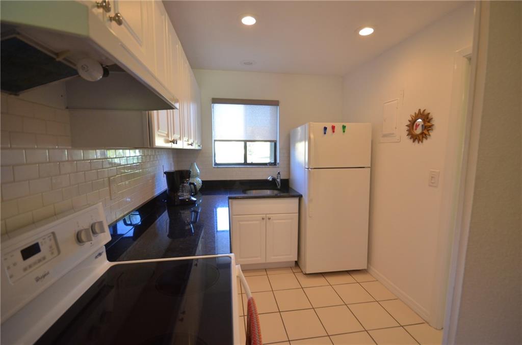 5333 Southeast Miles Grant Road, Unit I104 Stuart, FL 34997 - Photo 3 of 24 Gallery Image 3