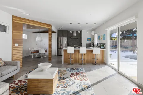 $899,000 | 2393 North San Clemente Road, Palm Springs, CA 92262