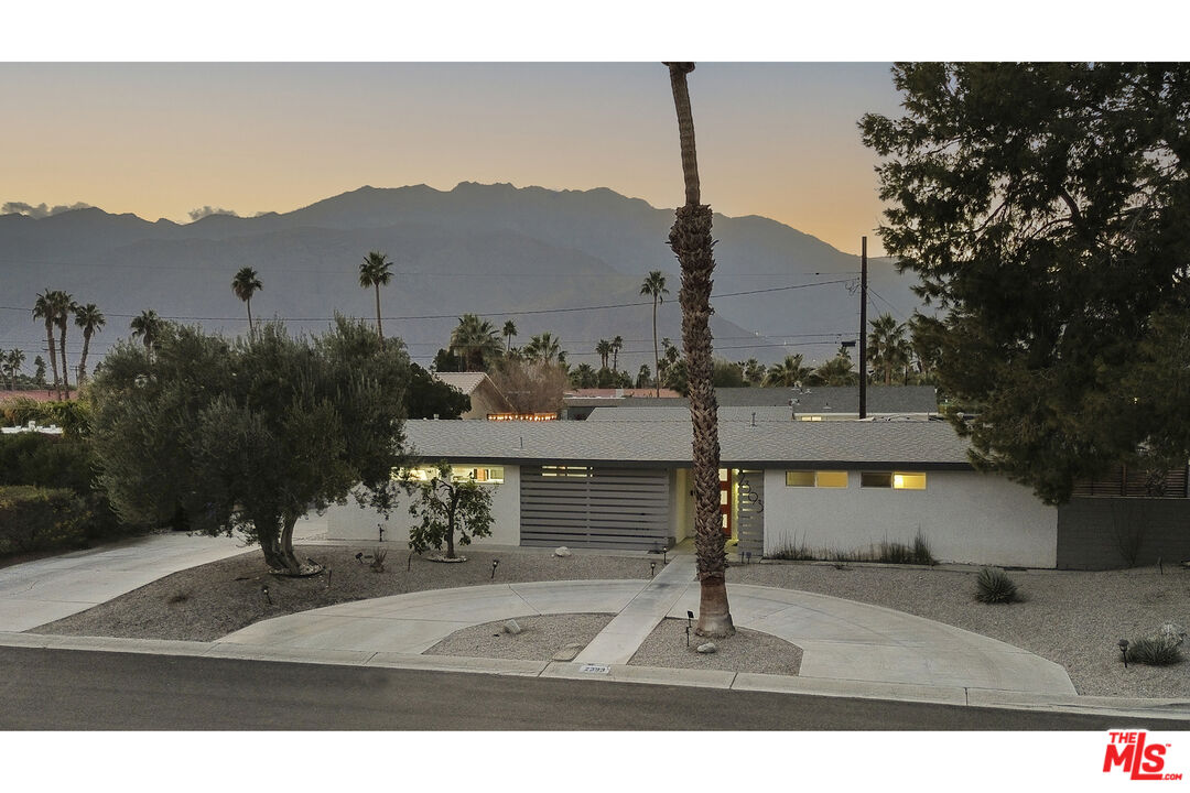 2393 North San Clemente Road Palm Springs, CA 92262 - Photo 43 of 46