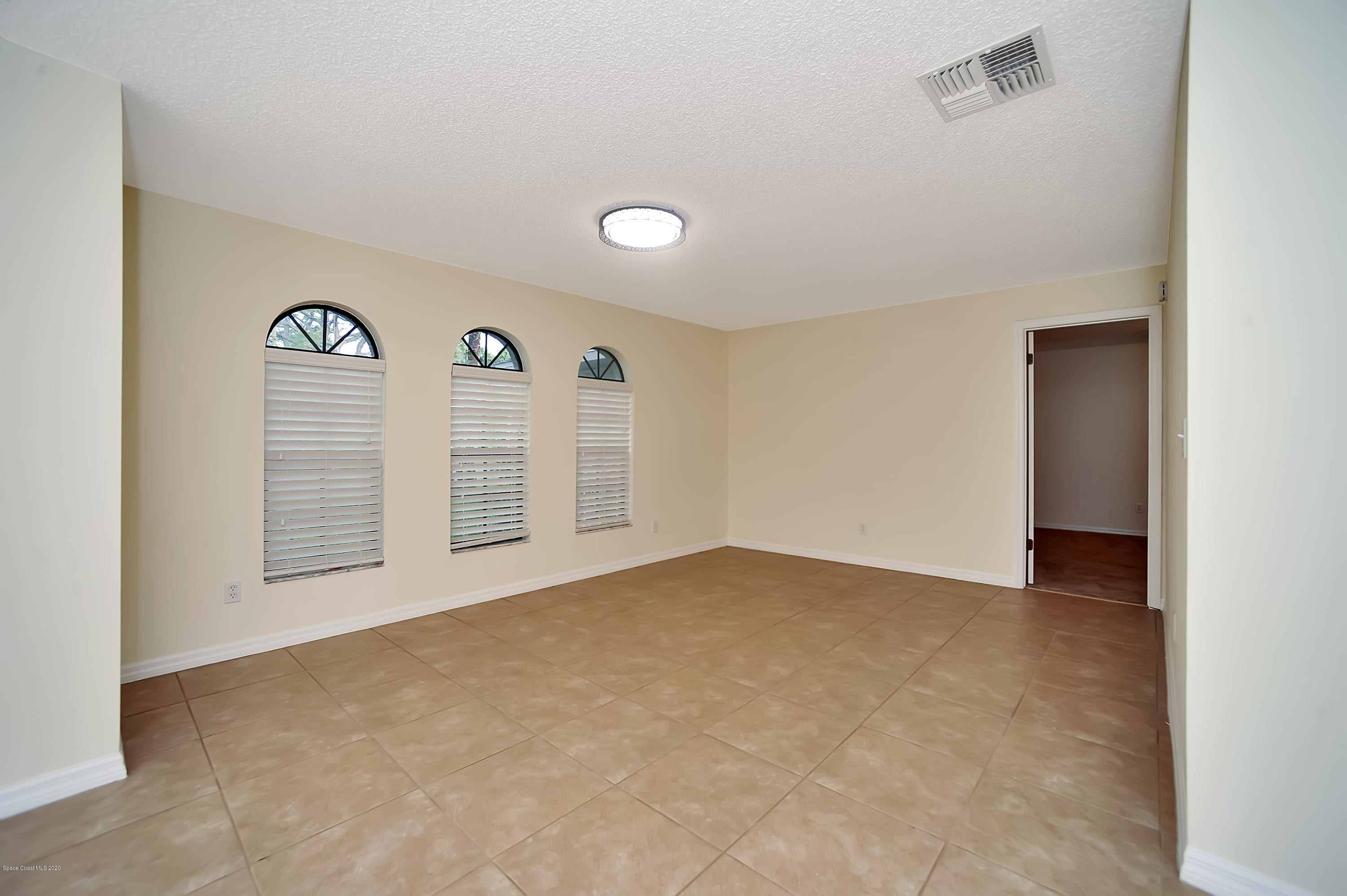 6824 Dodge Road Cocoa, FL 32927 - Photo 5 of 20 REW_6925