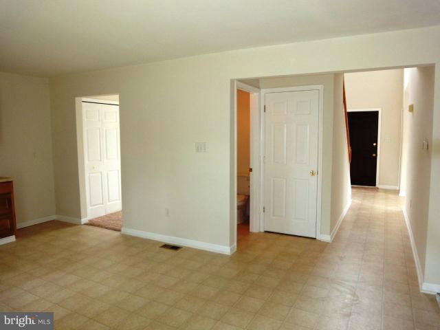 9004 Bruno Road Randallstown, MD 21133 - Photo 6 of 23 Interior (General)