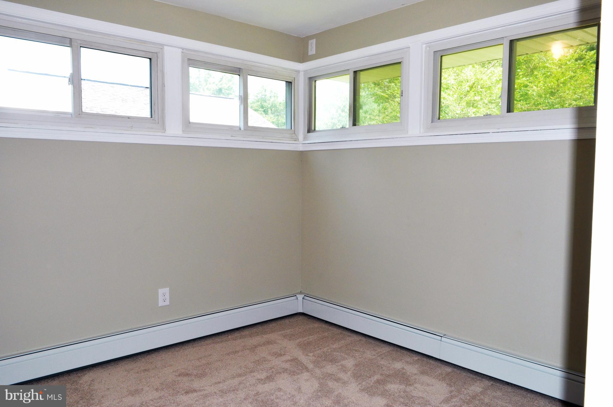 9903 Dilston Road Silver Spring, MD 20903 - Photo 12 of 24 Main floor #2