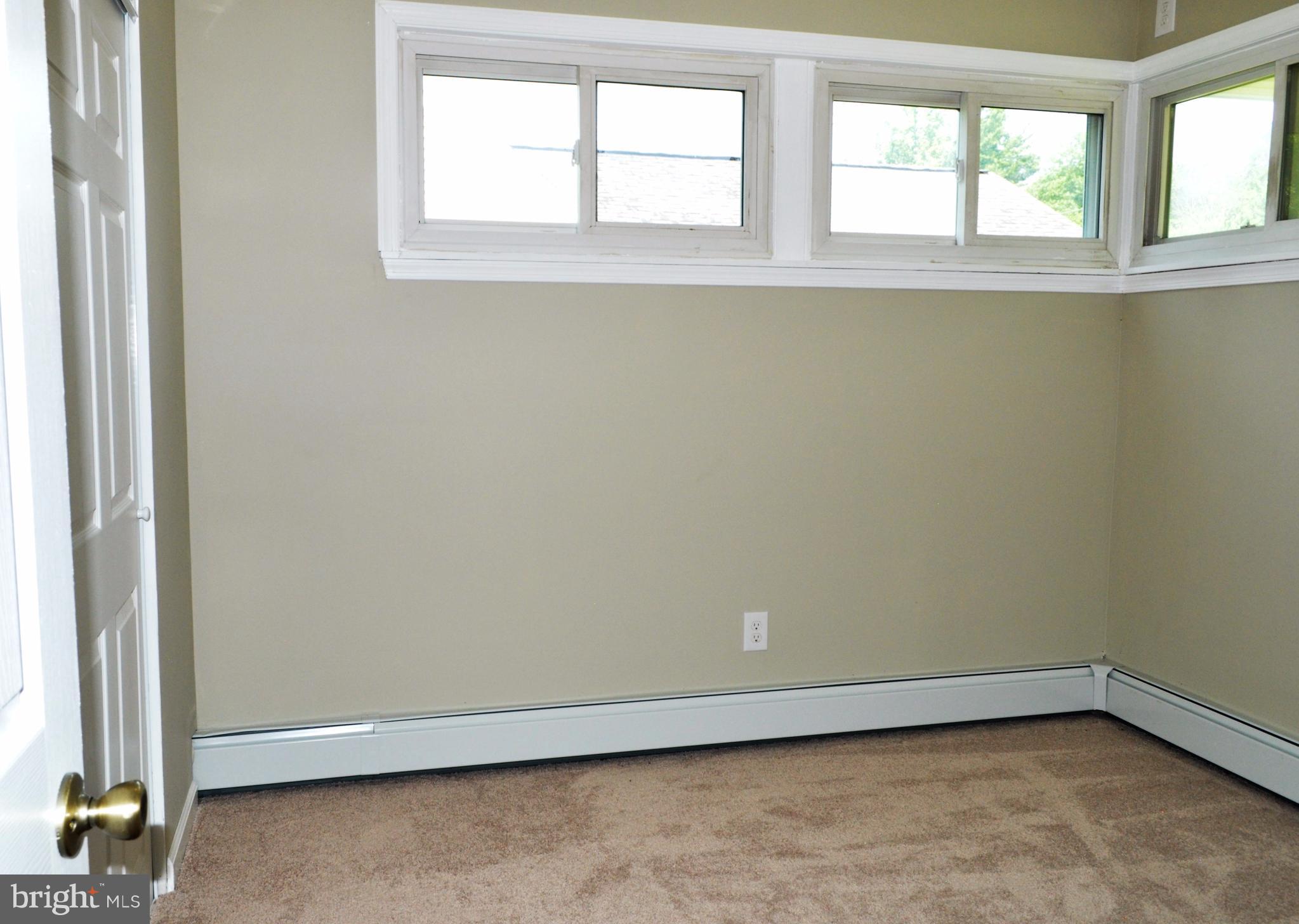 9903 Dilston Road Silver Spring, MD 20903 - Photo 13 of 24 Main floor #2