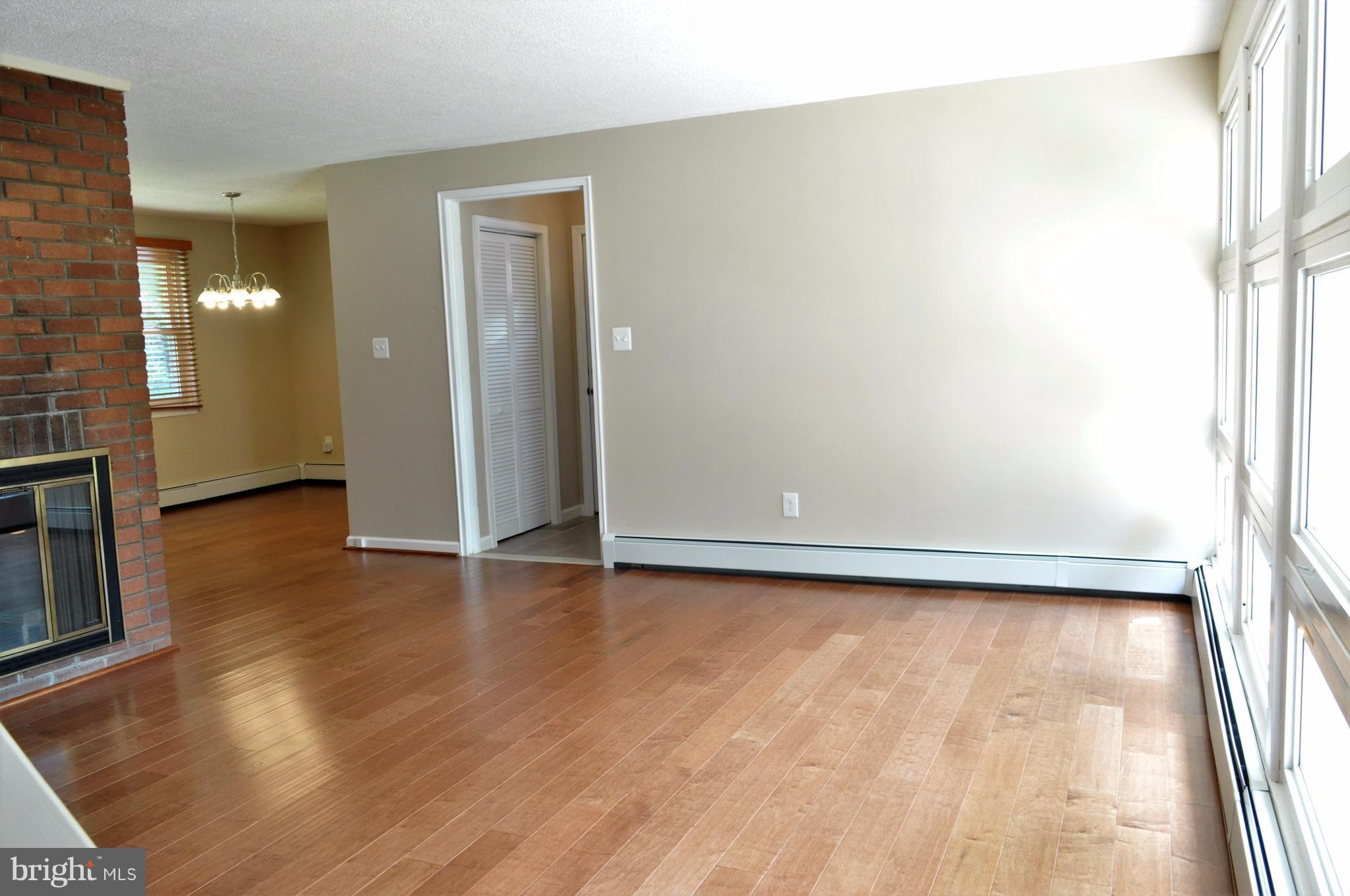 9903 Dilston Road Silver Spring, MD 20903 - Photo 20 of 24 Living Room