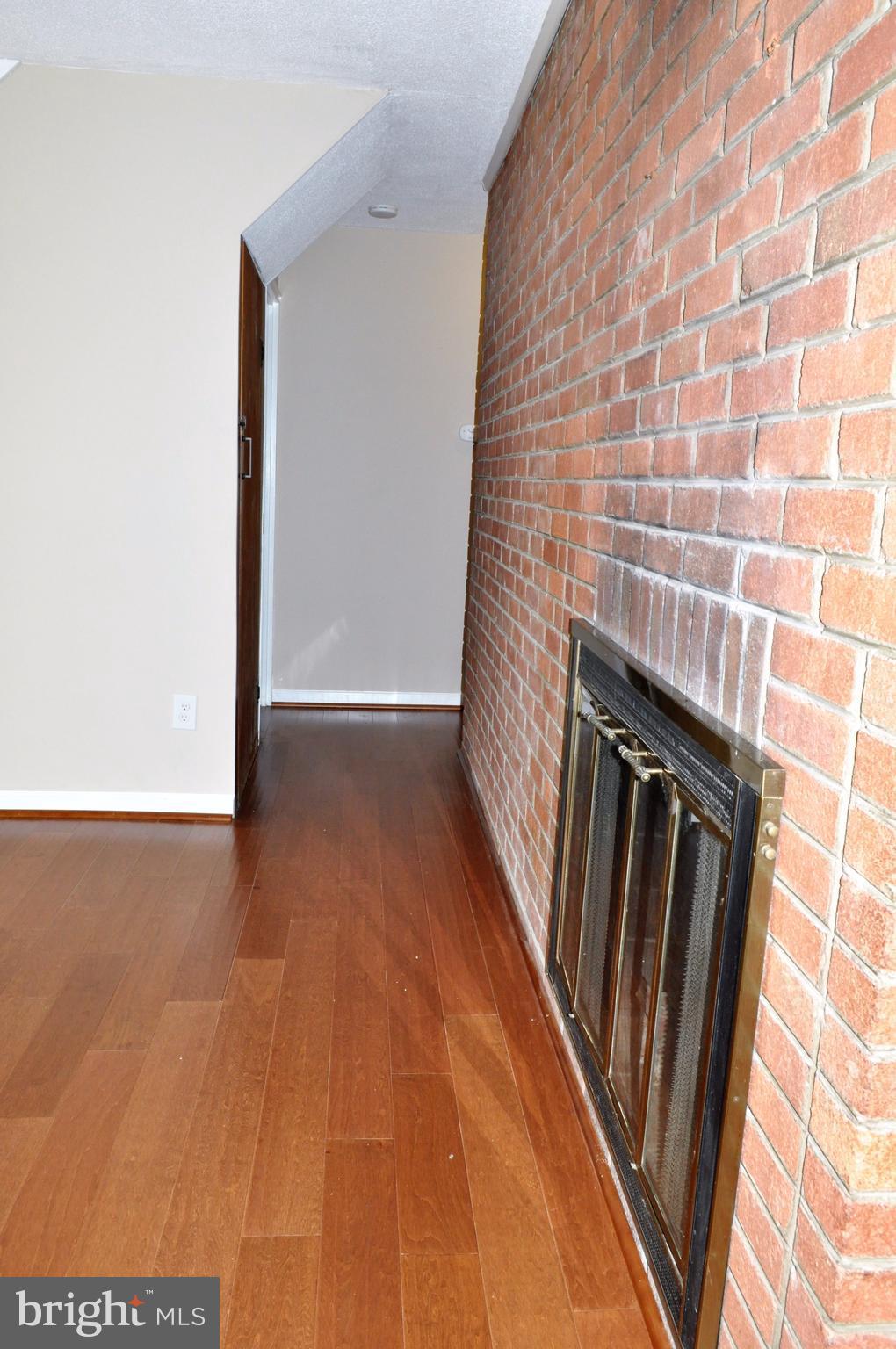 9903 Dilston Road Silver Spring, MD 20903 - Photo 5 of 24 Living Room