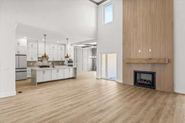 $1,149,999 | 10541 East Brainerd Road, Apison, TN 37302