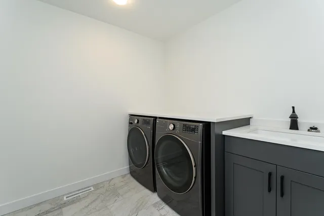 $1,329,000 | 4629 Royal Oaks Circle Southwest, Rochester, MN 55902