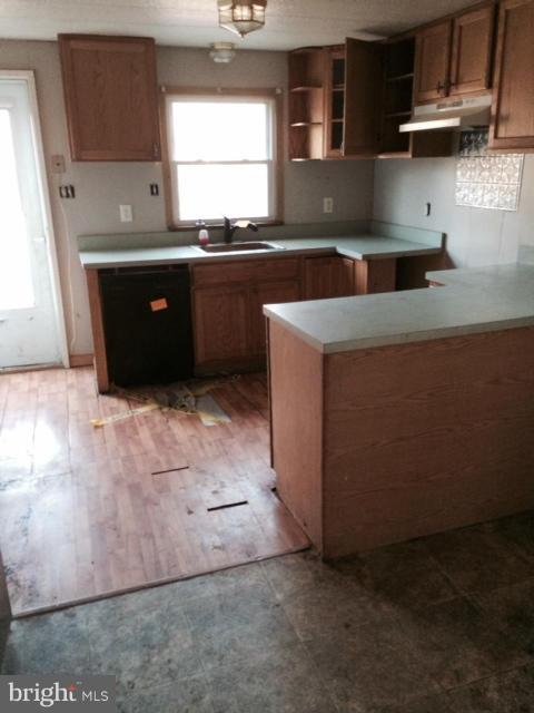 9030 Riverside Road Nanjemoy, MD 20662 - Photo 2 of 11 Kitchen