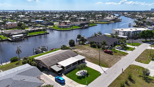 $750,000 | 316 Tudor Drive, Unit 1 2, Cape Coral, FL 33904