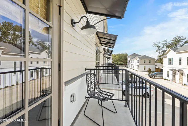 $297,500 | 216 Steiner Oaks, Lafayette, LA 70508