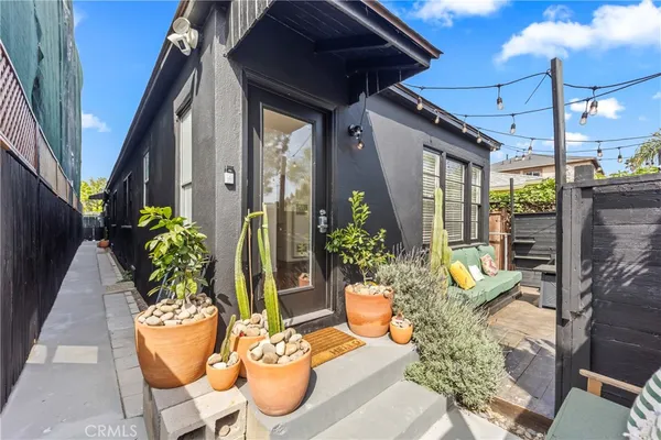 $3,500 | 425 Venice Way, Venice, CA 90291