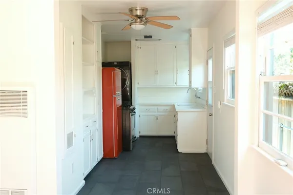 $3,600 | 425 Venice Way, Venice, CA 90291