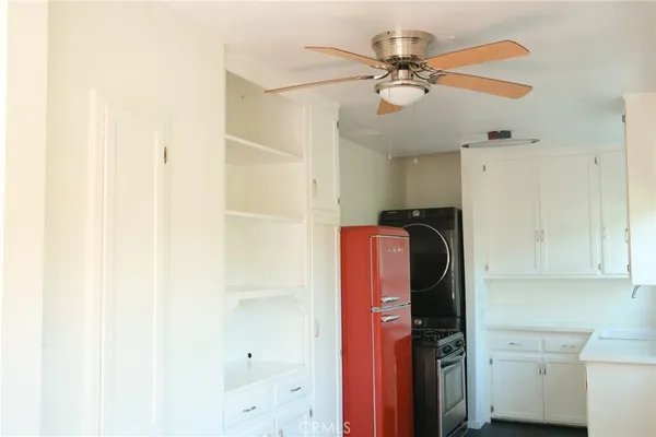 $3,600 | 425 Venice Way, Venice, CA 90291