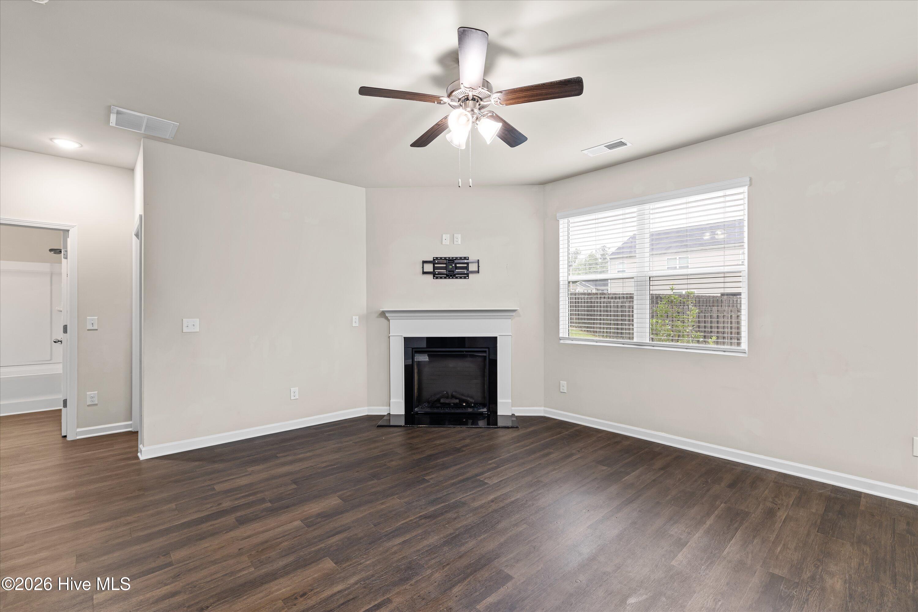 4038 Abbey Road Grovetown, GA 30813 - Photo 21 of 54 Living Room
