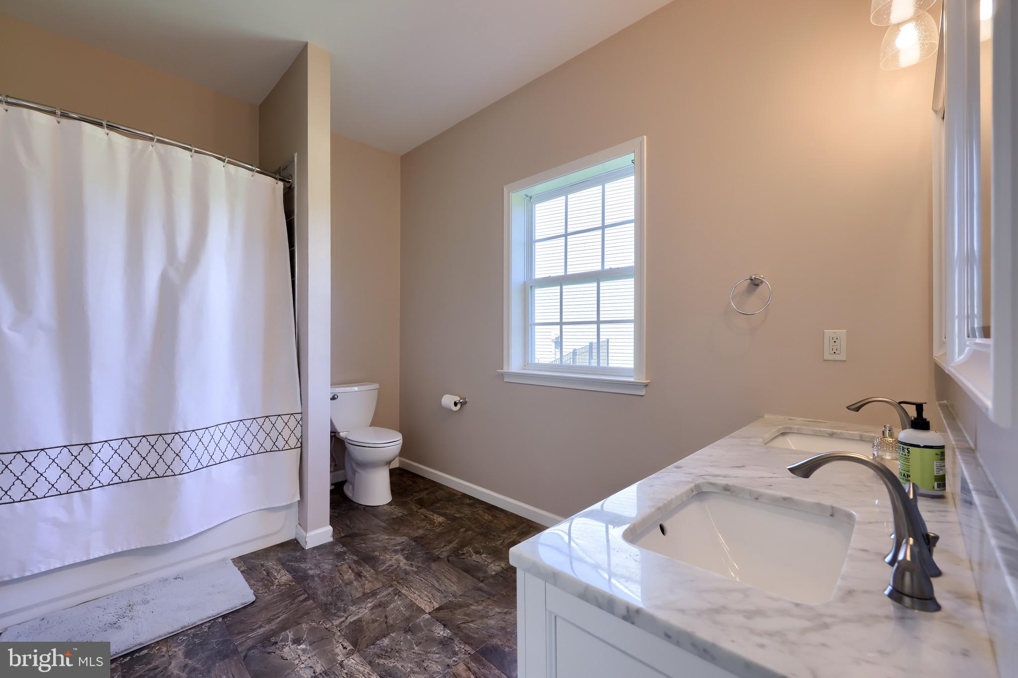 608 Warminster Lane Lititz, PA 17543 - Photo 24 of 40 Gallery Image 24