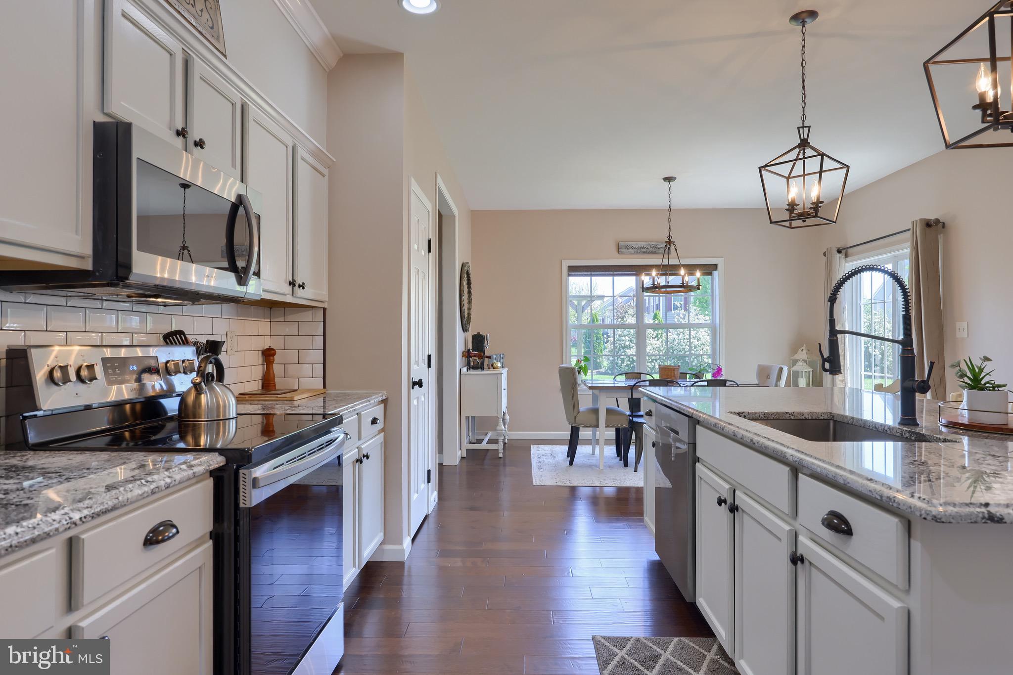 608 Warminster Lane Lititz, PA 17543 - Photo 10 of 40 Gallery Image 10