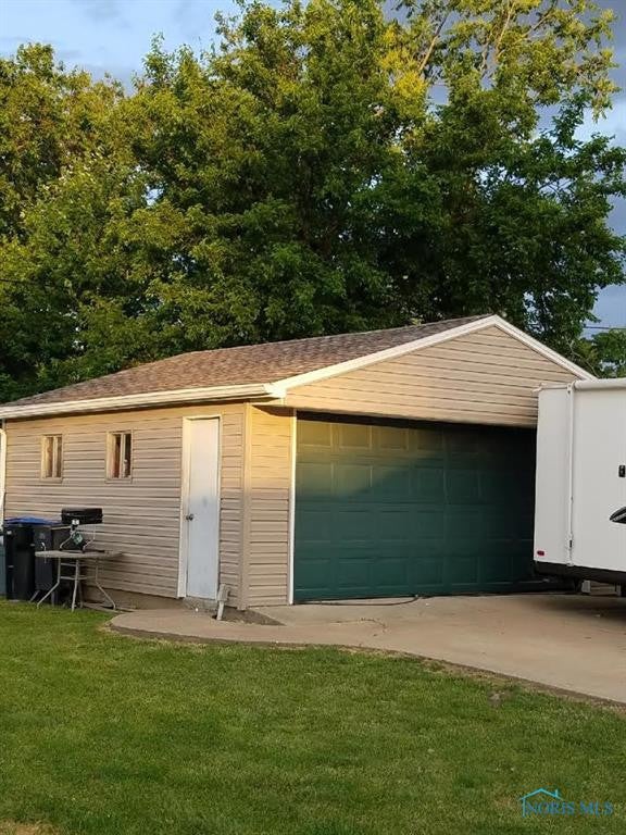 1113 Cresceus Road Oregon, OH 43616 - Photo 25 of 28 2 car detached garage.