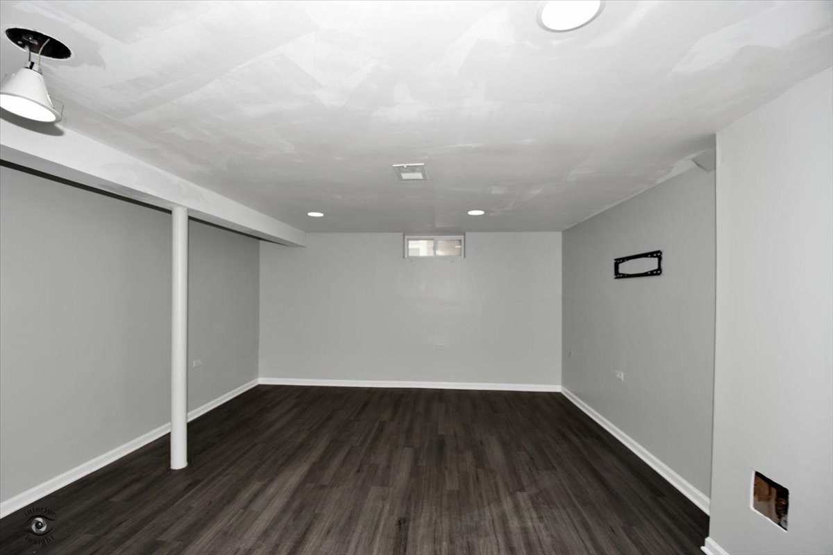 7839 East Prairie Road Skokie, IL 60076 - Photo 29 of 33