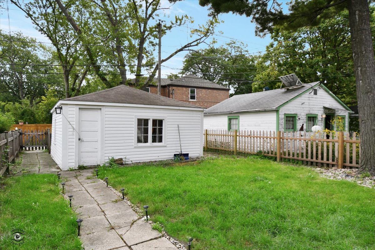 7839 East Prairie Road Skokie, IL 60076 - Photo 32 of 33