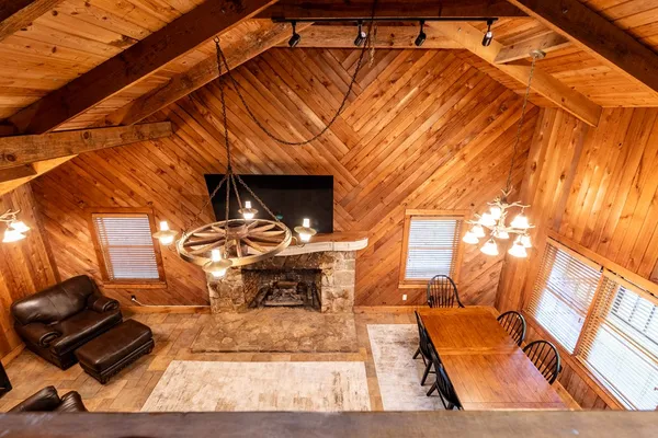 $500,000 | 131 Ralph Hickey Road, Chatsworth, GA 30705