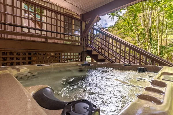 $500,000 | 131 Ralph Hickey Road, Chatsworth, GA 30705