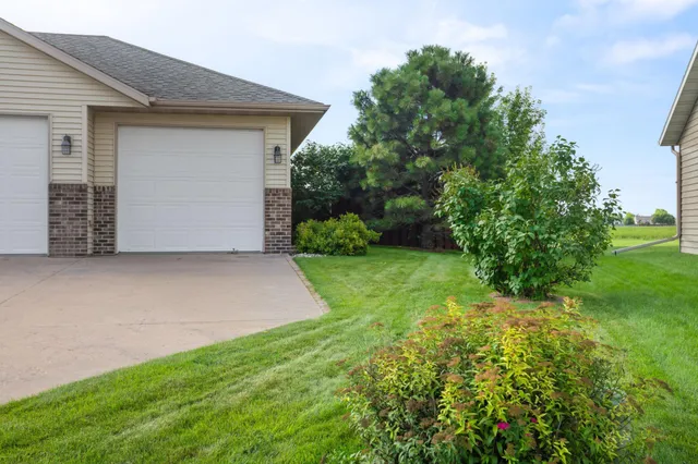 $415,000 | 705 43 1/2 Avenue South, Moorhead, MN 56560