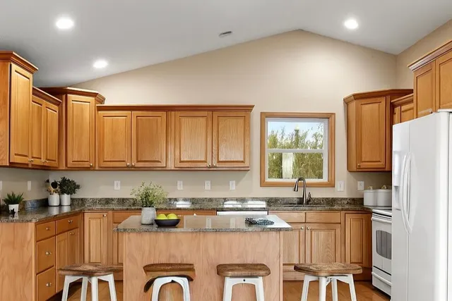 $415,000 | 705 43 1/2 Avenue South, Moorhead, MN 56560