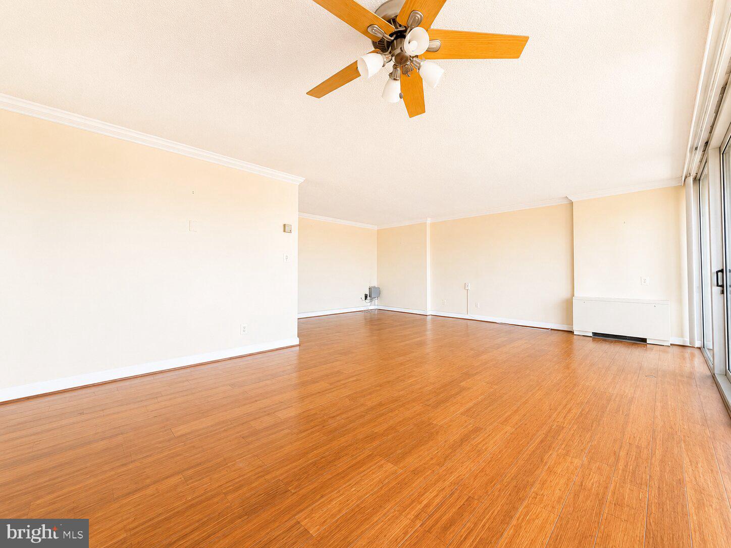 1301 South Arlington Ridge Road, Unit 508 Arlington, VA 22202 - Photo 8 of 23 Living