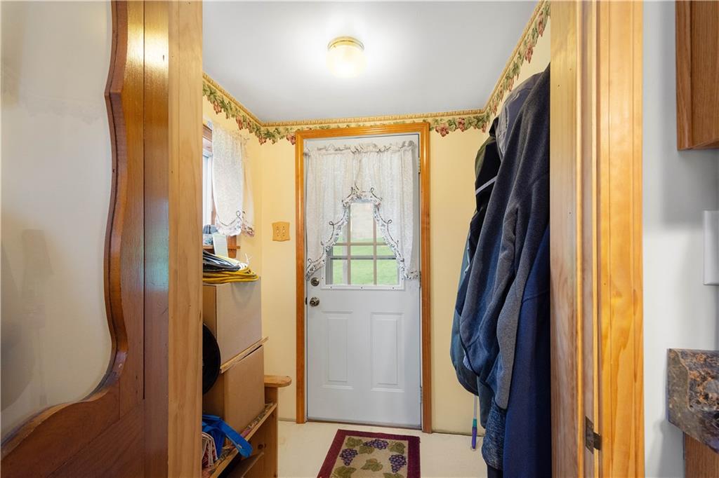 16 Fishpot Road Fredericktown, PA 15333 - Photo 9 of 26 Gallery Image 9