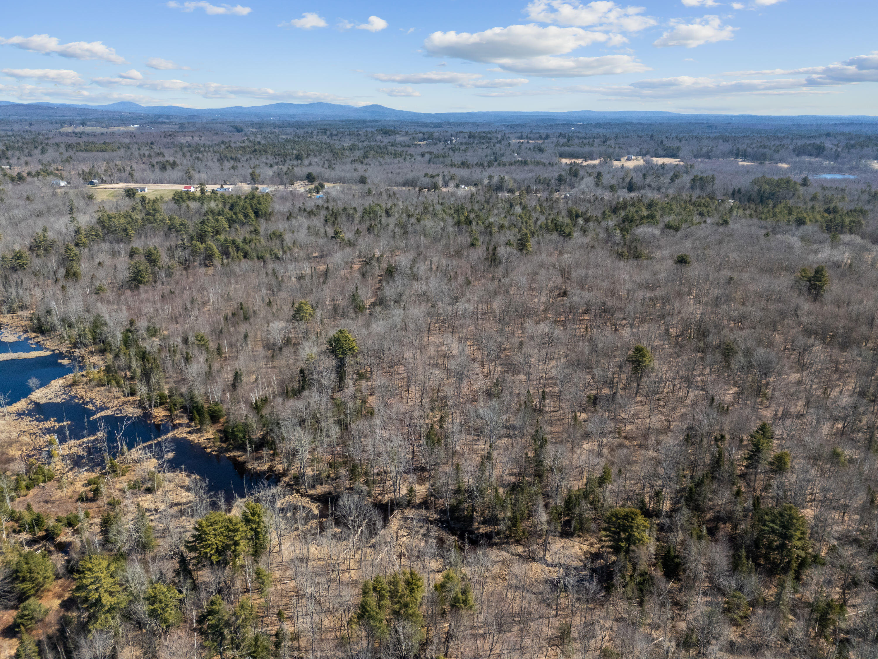 636 Washington Road Waldoboro, ME 04572 - Photo 2 of 24 636 Washington Rd_102