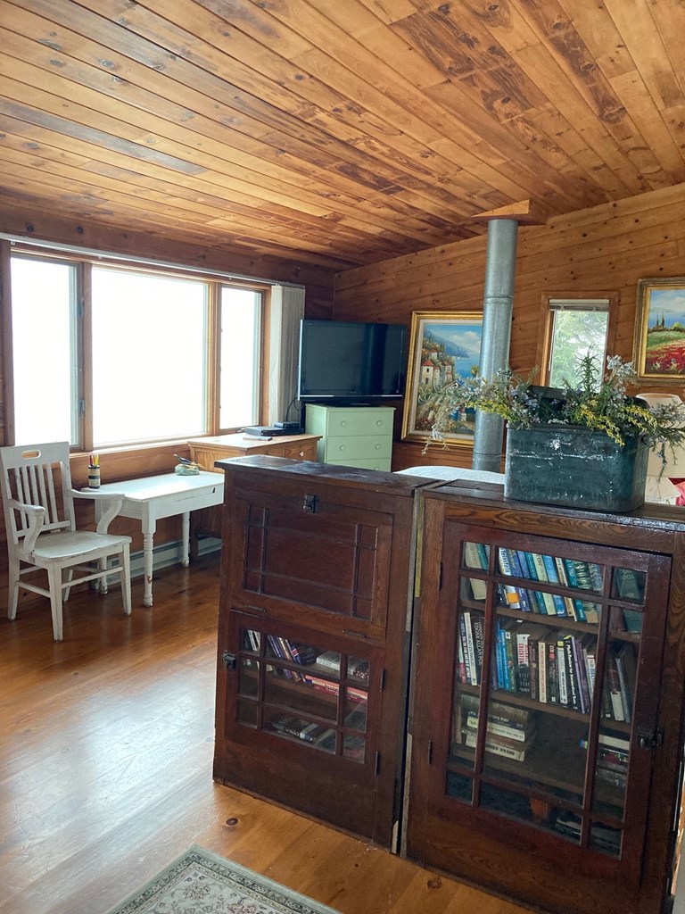 588 Lower Lasalle Road Algoma, WI 54201 - Photo 21 of 26